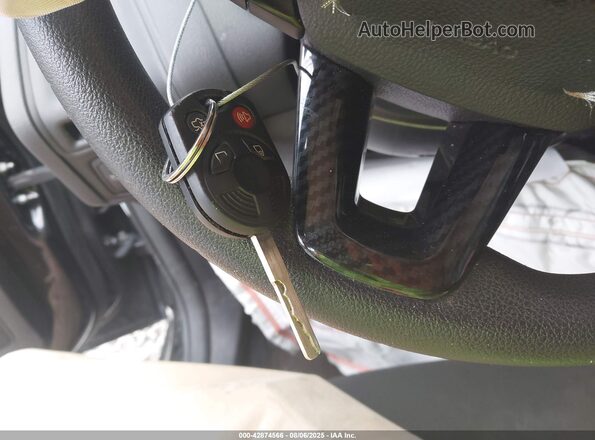 1FADP3K29JL210227 2018 FORD FOCUS Черный 