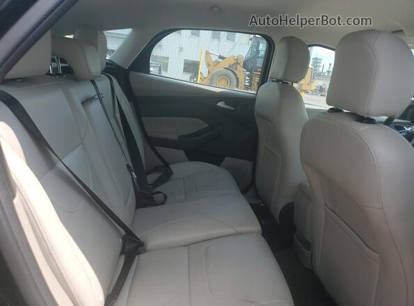 1FADP3R47JL296743 2018 FORD FOCUS Black 