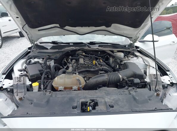 1FATP8UH1J5156467 2018 FORD MUSTANG White 
