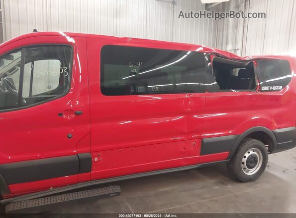 1FBAX2Y85NKA45280 2022 FORD PASSENGER Red წინა ხედი