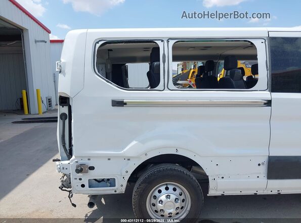 1FBAX9Y8XRKA47489 2024 FORD PASSENGER White 