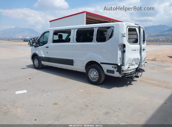 1FBAX9Y8XRKA47489 2024 FORD PASSENGER White Tył lewy