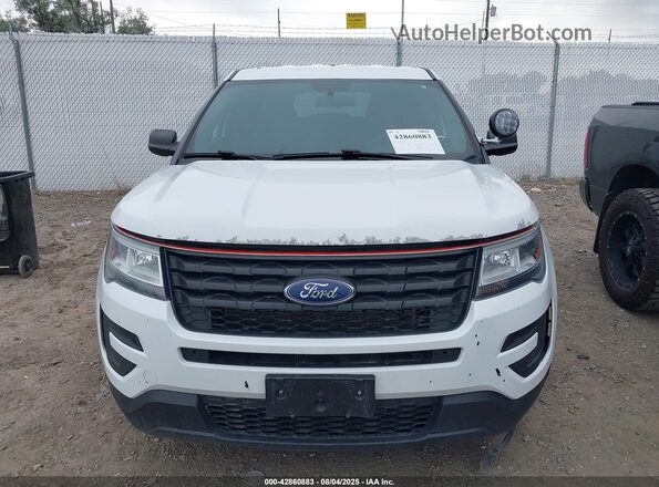 1FM5K8AR7JGC17545 2018 FORD POLICE INTERCEPTOR White Vista del cuadro de instrumentos