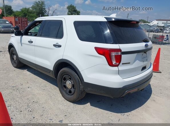 1FM5K8AR8GGA52758 2016 FORD POLICE INTERCEPTOR White Rear left