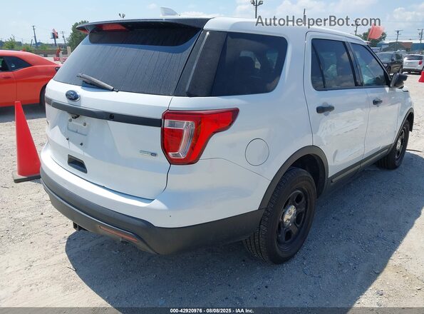 1FM5K8AR8GGA52758 2016 FORD POLICE INTERCEPTOR White Rear right