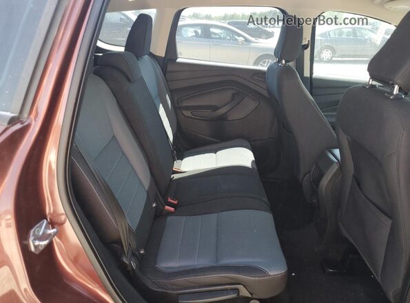1FMCU0F72JUB97748 2018 FORD ESCAPE Maroon 