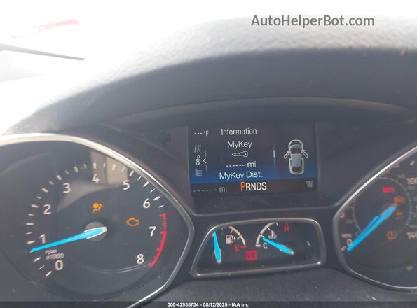1FMCU0GDXJUC28250 2018 FORD ESCAPE Blue Widok tylnych siedzeń