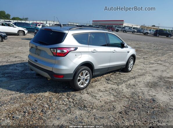 1FMCU0HD5JUD33910 2018 FORD ESCAPE Silver Trasero derecho