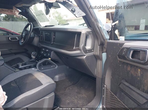 1FMDE5BH8NLB72622 2022 FORD BRONCO Light Blue Вид салона спереди