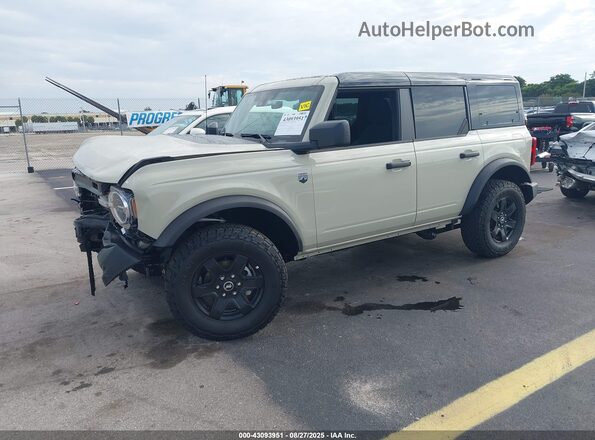 1FMDE7BH2SLB11631 2025 FORD BRONCO Бежевый Передняя левая четверть