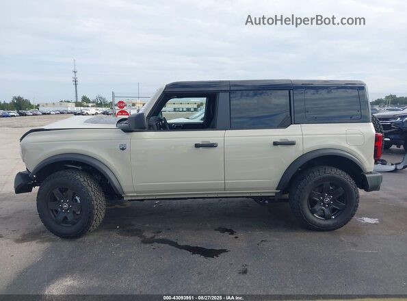 1FMDE7BH2SLB11631 2025 FORD BRONCO Бежевый 