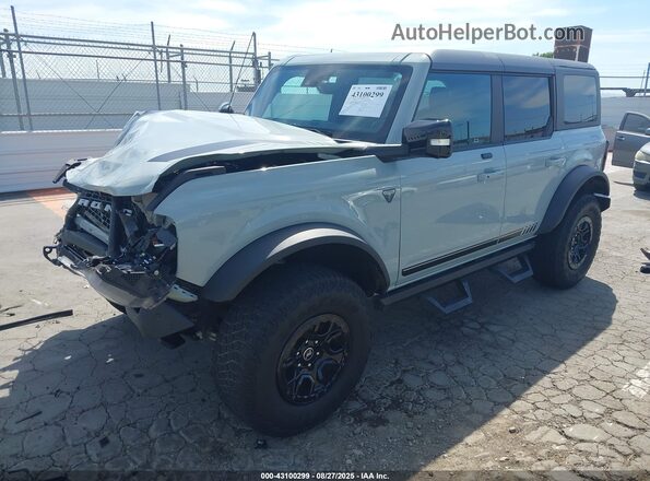 1FMEE5EP8MLA40840 2021 FORD BRONCO Серебряный Передняя левая четверть