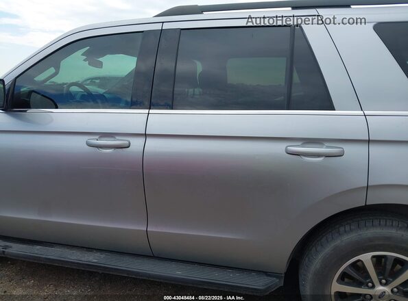 1FMJU1HT8LEA41590 2020 FORD EXPEDITION Silver Widok wnętrza 360 stopni