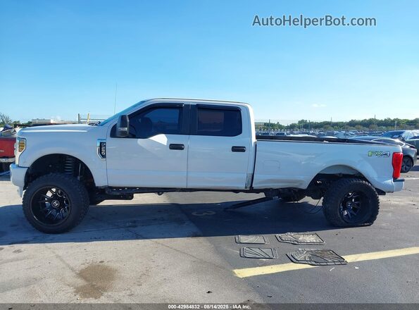 1FT7W2B64JEB26408 2018 FORD F250 White 