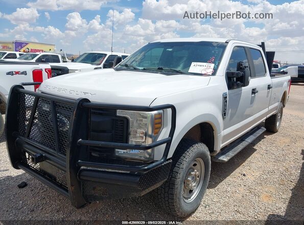 1FT7W2B67JED00262 2018 FORD F-250 White 