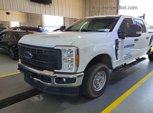 1FT7W2BA9PEC32401 2023 FORD F250  Widok z tyłu