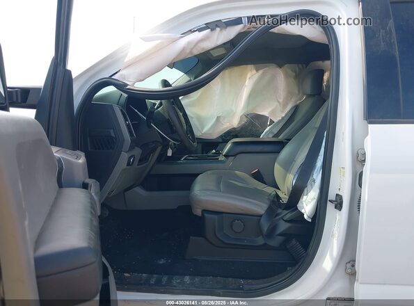 1FT7W2BT8LEE33508 2020 FORD F250 White Front interior view