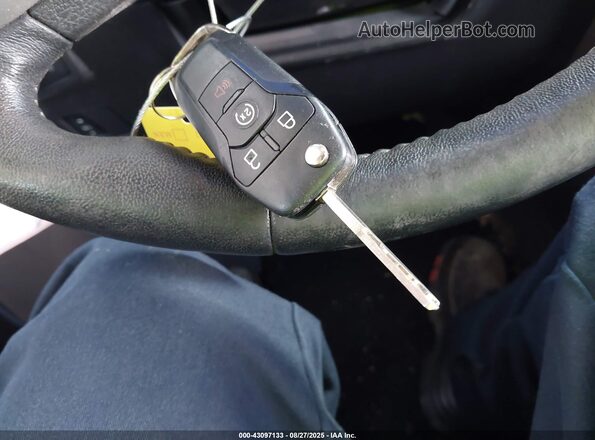 1FT7W2BT9HEC38752 2017 FORD F250 White Widok deski rozdzielczej