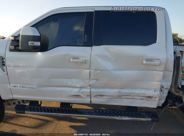 1FT7W2BT9HEC38752 2017 FORD F250 White Widok z przodu
