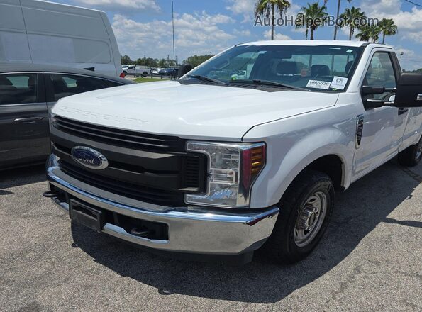 1FTBF2A67KEF21275 2019 FORD F-250  Widok z przodu