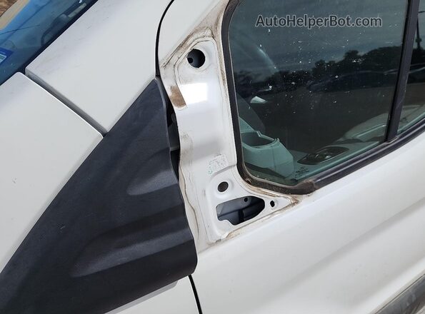1FTYE1YM8HKA68368 2017 FORD TRANSIT-150  Вид салона спереди