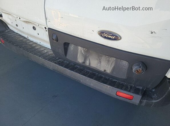 1FTYE2CM7HKB48340 2017 FORD TRANSIT-150 White წინა პანელის ხედი