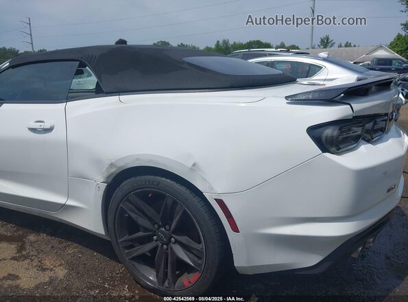 1G1FF3D72P0100525 2023 CHEVROLET CAMARO White Front view