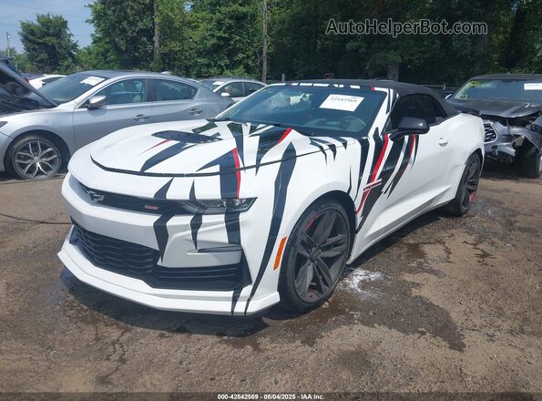 1G1FF3D72P0100525 2023 CHEVROLET CAMARO White Front left