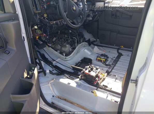 1GAZGPFG1L1127444 2020 CHEVROLET EXPRESS White Vista frontal