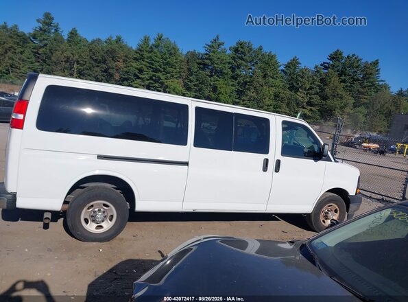 1GAZGPFG1L1127444 2020 CHEVROLET EXPRESS White Vista interior trasera