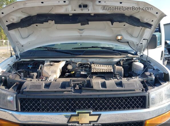 1GAZGPFG5L1173214 2020 CHEVROLET EXPRESS Белый Вид сзади