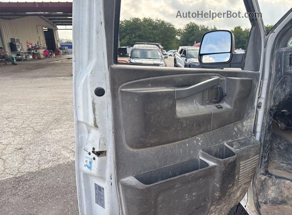 1GAZGPFP4L1231331 2020 CHEVROLET EXPRESS  Հետևի նստատեղերի տեսք