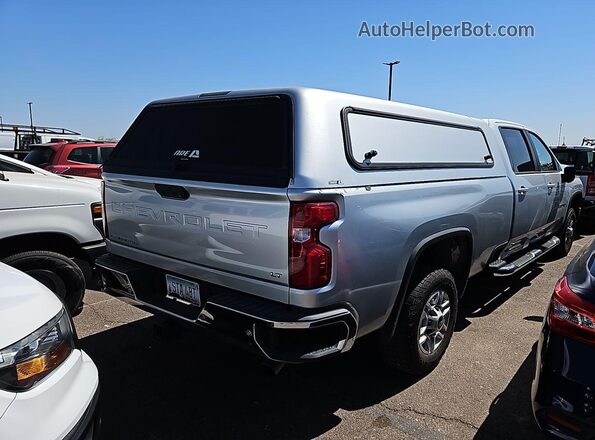 1GC1WNE72LF251884 2020 CHEVROLET SILVERADO  წინა სალონის ხედი