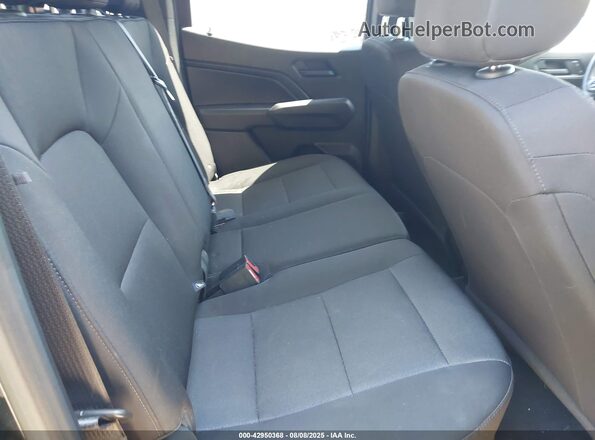 1GCPTEEK9P1198093 2023 CHEVROLET COLORADO Black Widok naklejki z numerem VIN