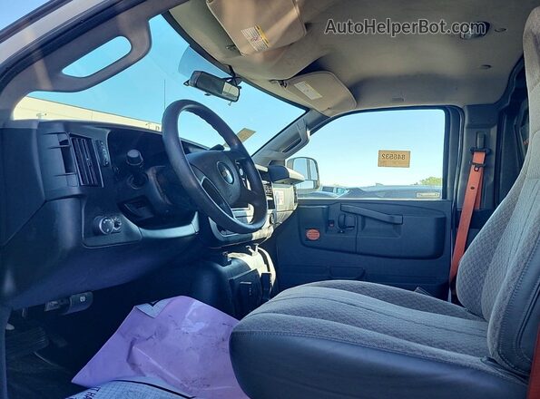 1GCWGAF13K1368567 2019 CHEVROLET EXPRESS  Սալոնի դիմացի տեսք