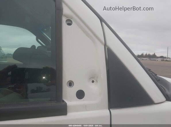 1GCWGAF14N1235630 2022 CHEVROLET EXPRESS White 