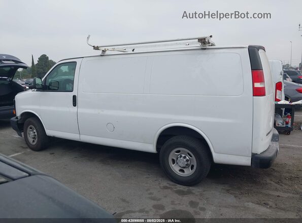 1GCWGAFF3H1112868 2017 CHEVROLET EXPRESS White Սալոնի 360 աստիճան տեսք