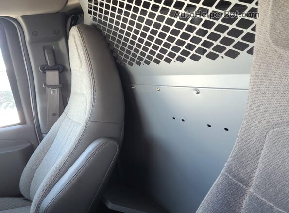 1GCWGAFG2K1328176 2019 CHEVROLET EXPRESS White 
