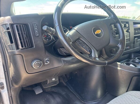 1GCWGAFG2L1252718 2020 CHEVROLET EXPRESS  სალონის 360-გრადუსიანი ხედი
