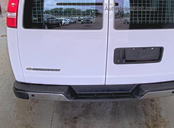 1GCWGAFG3L1276235 2020 CHEVROLET EXPRESS  Vista trasera