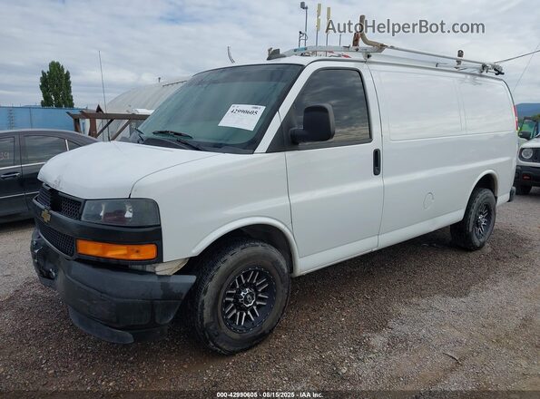 1GCWGAFP0J1335321 2018 CHEVROLET EXPRESS White 
