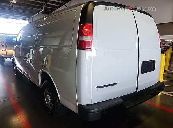 1GCWGAFP1M1303594 2021 CHEVROLET EXPRESS  Rear view