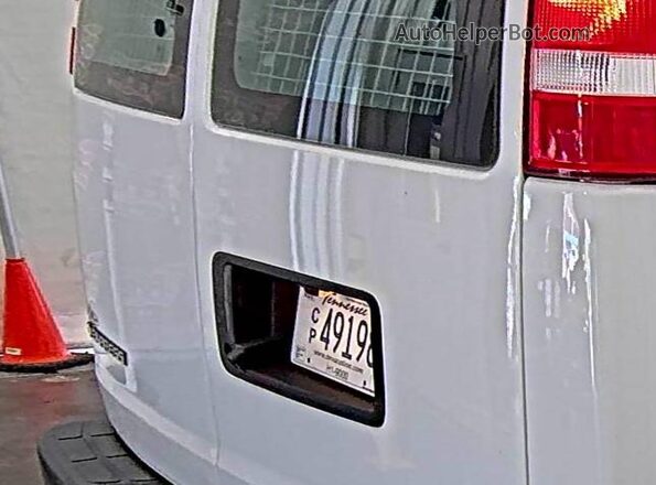1GCWGAFP4L1259833 2020 CHEVROLET EXPRESS  Vista de los asientos traseros