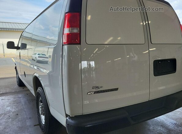 1GCWGAFP6M1171481 2021 CHEVROLET EXPRESS  Widok deski rozdzielczej