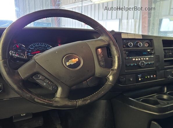 1GCWGAFP7L1259731 2020 CHEVROLET EXPRESS  Widok naklejki z numerem VIN