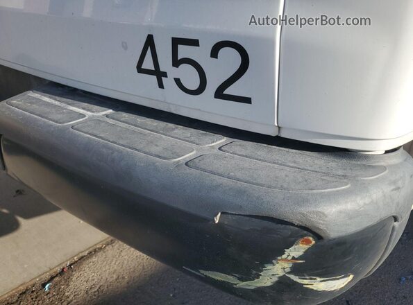 1GCWGAFPXJ1199215 2018 CHEVROLET EXPRESS White Widok z przodu