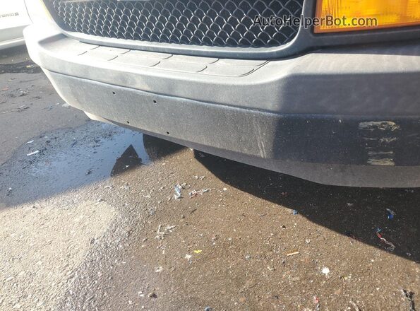 1GCWGAFPXJ1199215 2018 CHEVROLET EXPRESS White Widok z tyłu
