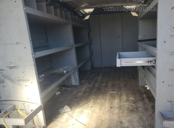 1GCWGAFPXJ1199215 2018 CHEVROLET EXPRESS White Tył prawy