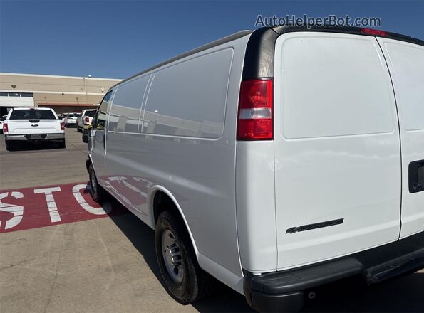 1GCZGGFP2L1209674 2020 CHEVROLET EXPRESS  უკანა სალონის ხედი