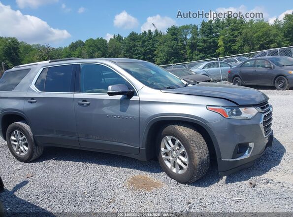 1GNEVGKW5JJ112135 2018 CHEVROLET TRAVERSE Серый 